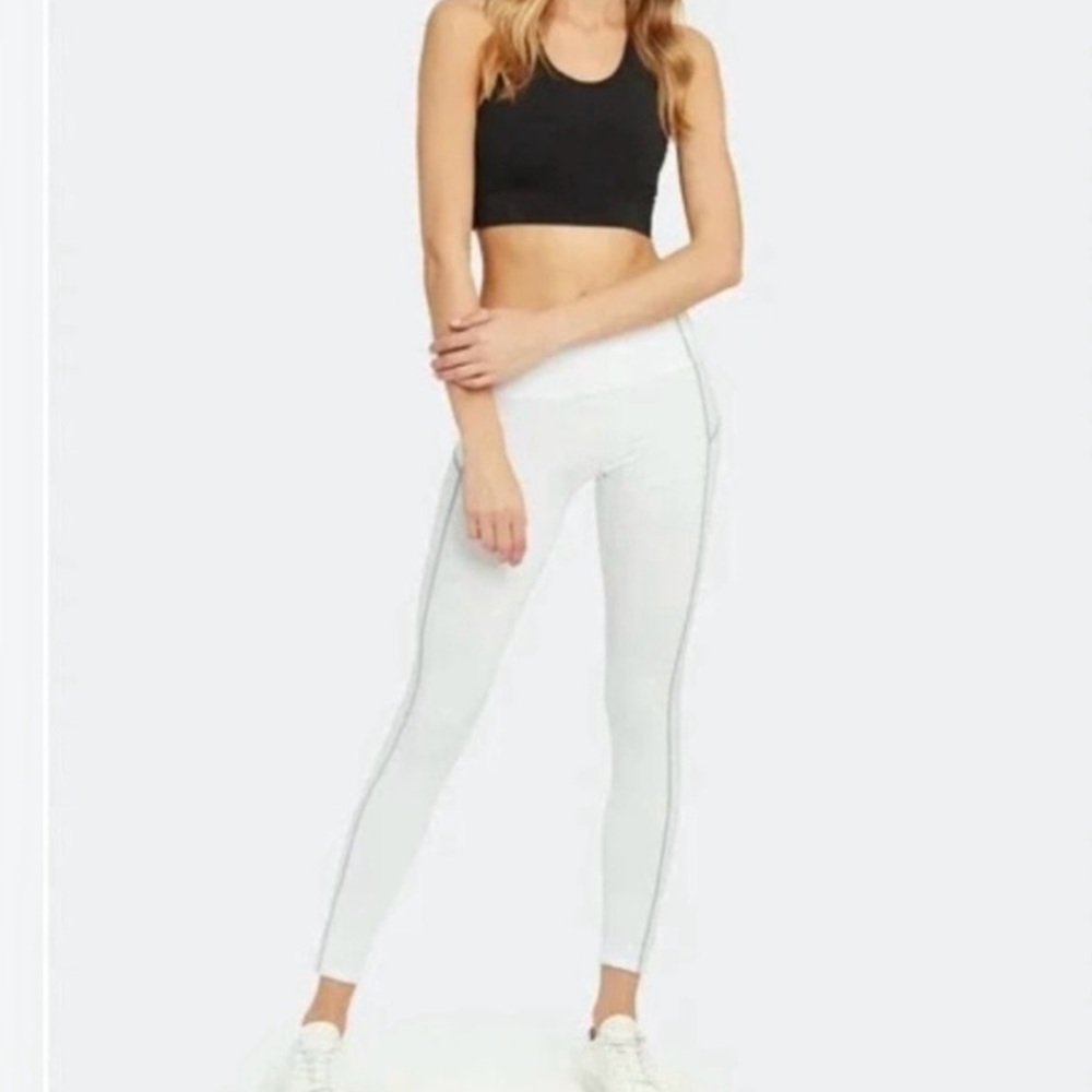 Free people movement leggings white with grey accents EUC size medium